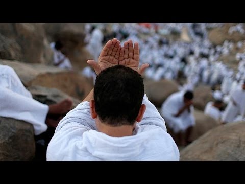 المسلمون في كافة أقطار العالم يحتفلون بعيد الأضحى المبارك