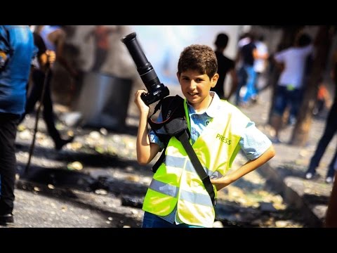الفلسطيني أسامة صحافي في الثالثة عشر  من عمره