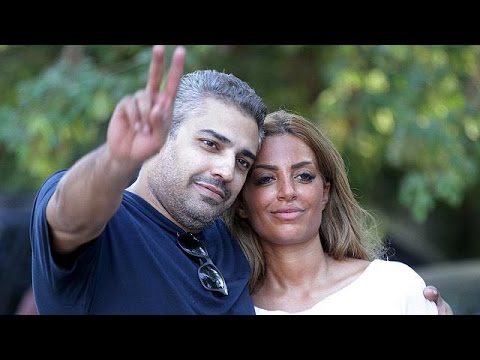 شاهد الإفراج عن صحافيي الجزيرة بعد الحكم بسجنهم في مصر