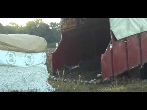 how cotton is loaded for transportation