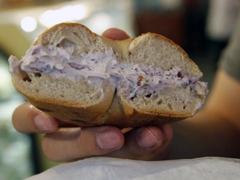 customers what makes a bagel great