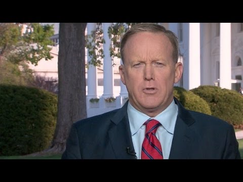 sean spicer apologizes