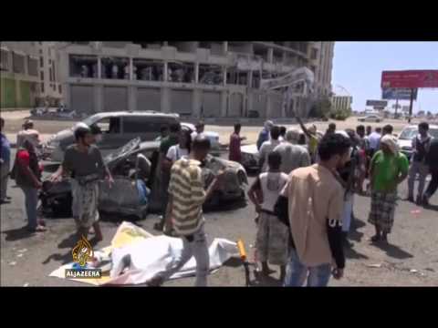 yemenis suffer from lack of aid supplies