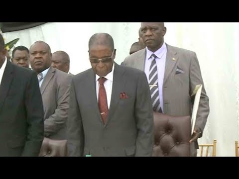 robert mugabe resigns as president