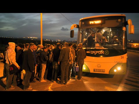 netanyahu suspends palestinian bus ban