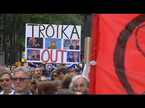 solidarity protests in paris berlin