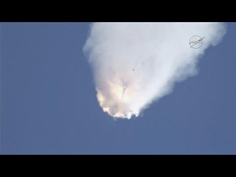 spacex rocket explodes after liftoff