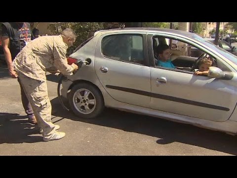 queuing in the gas line gauntlet in syria