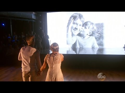 left the audience in tears during the dancing with the stars finale