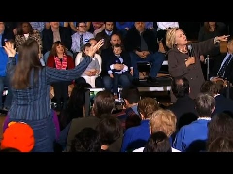 lawmaker heckles clinton